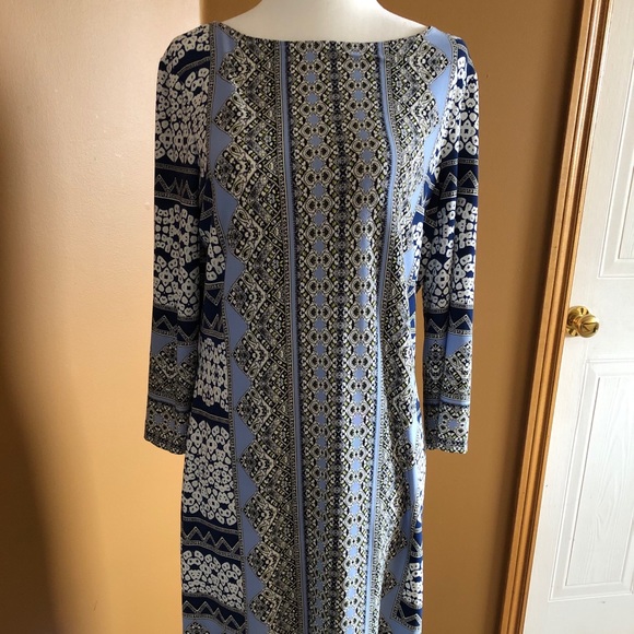 Ladies Dress - Picture 1 of 2
